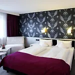 Hellers Twenty Four Ii -24h-check-in- 3* פרידריכסהאפן
