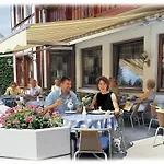Hellers Twenty Four Ii -24h-check-in- מלון פרידריכסהאפן