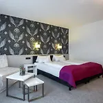 מלון Hellers Twenty Four Ii -24h-check-in- 3*