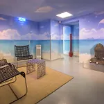 מלון Hellers Twenty Four Ii -24h-check-in- 3*