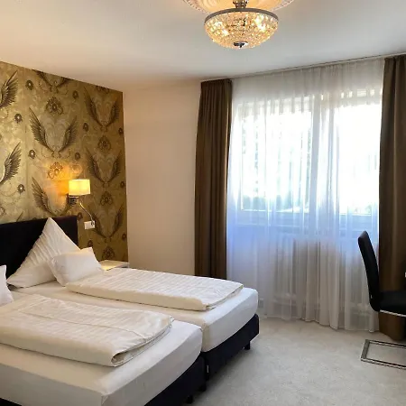 ホテル Hellers Twenty Four Ii -24h-check-in- フリードリヒスハーフェン