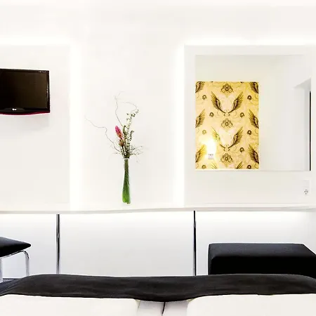 Hellers Twenty Four Ii -24h-check-in- 3* フリードリヒスハーフェン