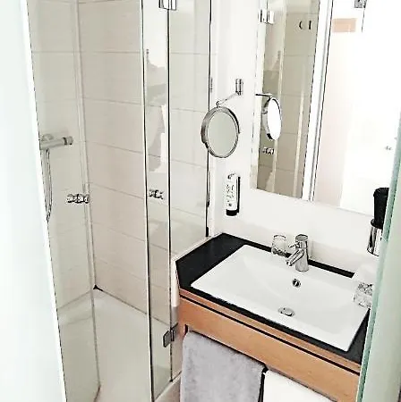 Szálloda Hellers Twenty Four Ii -24h-check-in-