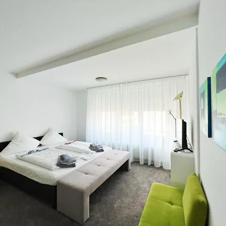 Hellers Twenty Four Ii -24h-check-in-