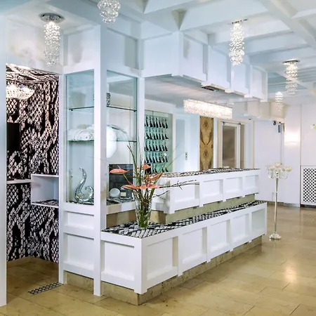 Hotel Hellers Twenty Four Ii -24h-check-in- 3*