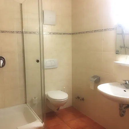 Hellers Twenty Four Ii -24h-check-in- Friedrichshafen