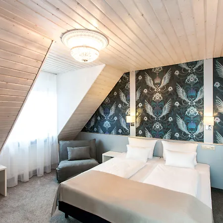 Hellers Twenty Four Ii -24h-check-in- Friedrichshafen