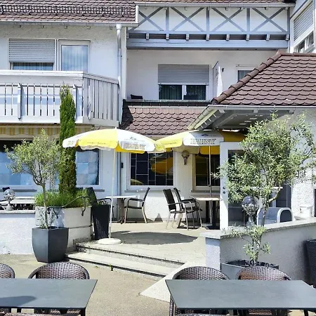 Hellers Twenty Four Ii -24h-check-in- 3* 腓特烈港