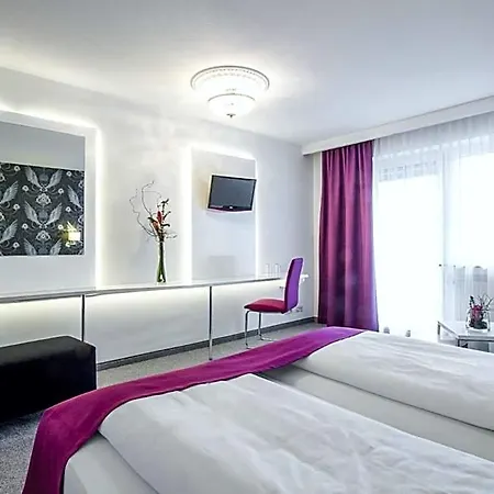 Szálloda Hellers Twenty Four Ii -24h-check-in- Friedrichshafen