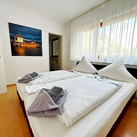 Hellers Twenty Four Ii -24h-check-in- Friedrichshafen