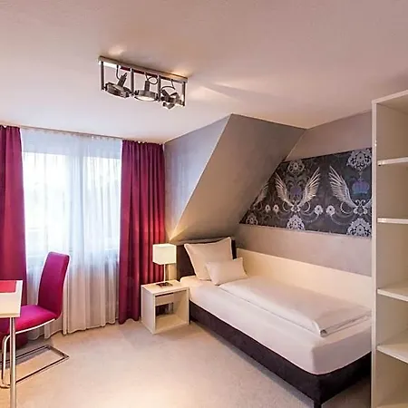 Hellers Twenty Four Ii -24h-check-in- 3* Friedrichshafen