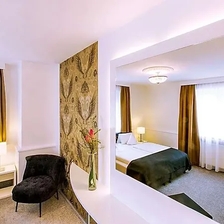 Hellers Twenty Four Ii -24h-check-in-