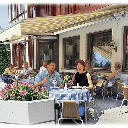 Hellers Twenty Four Ii -24h-check-in- Szálloda Friedrichshafen