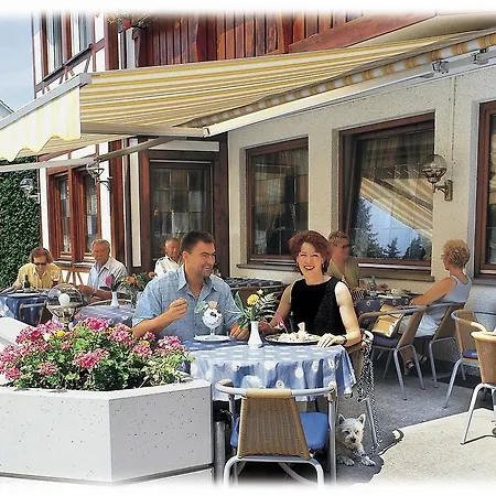 Hellers Twenty Four Ii -24h-check-in- ホテル フリードリヒスハーフェン