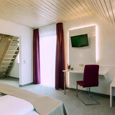 Hellers Twenty Four Ii -24h-check-in- 3* Friedrichshafen