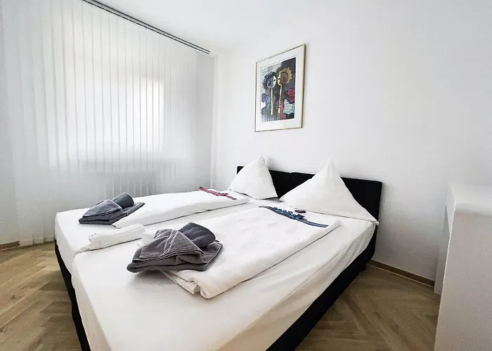 Hellers Twenty Four Ii -24h-check-in- 3* 腓特烈港