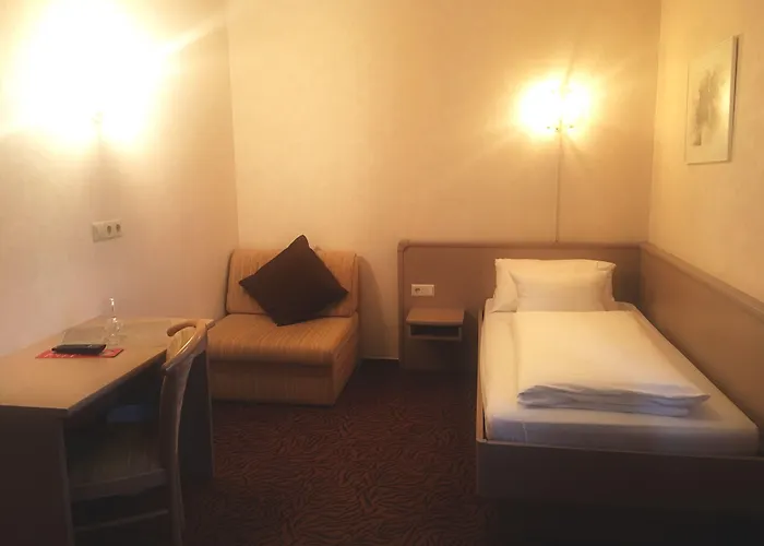 Hellers Twenty Four Ii -24h-check-in- 3*