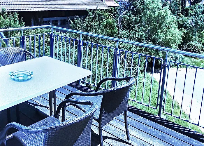 Hellers Twenty Four Ii -24h-check-in- 腓特烈港