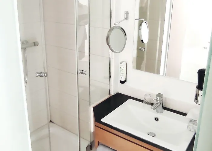 Hellers Twenty Four Ii -24h-check-in- 腓特烈港